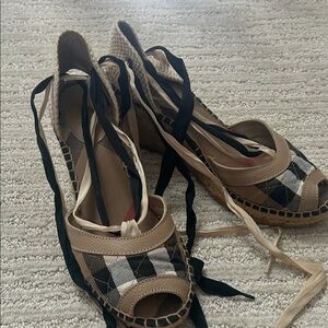 Women’s authentic Burberry espadrille